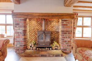 Lounge- click for photo gallery